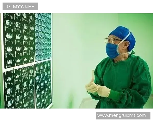 头哥足球明星背后的故事与成就揭秘，谁才是球场上的真正传奇